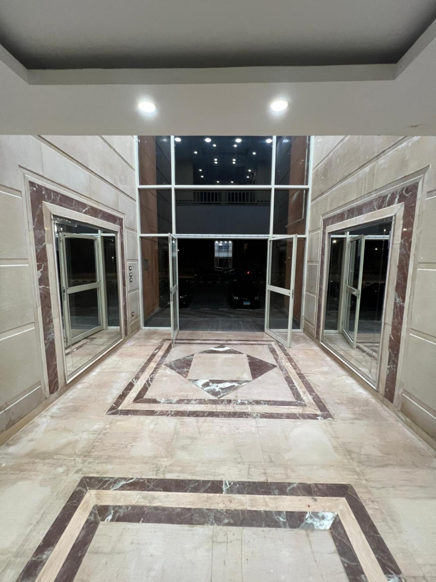 Luxury Diamond Apartment In Wesal Residences Compound New Cairo Zewnętrze zdjęcie